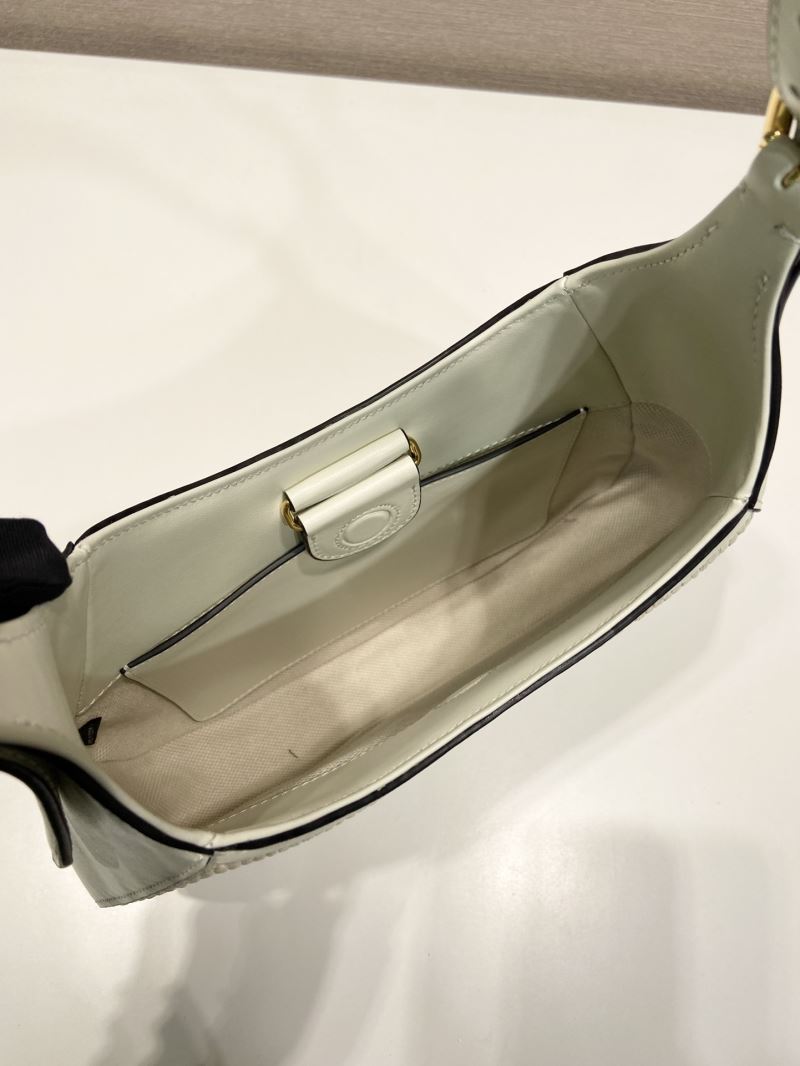 Pra*a cleo bags
